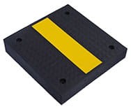 1-szy element najazdowy (N1) progu płytowego "A" z tworzywa z recyklingu 500 x 500 x 100-73 mm