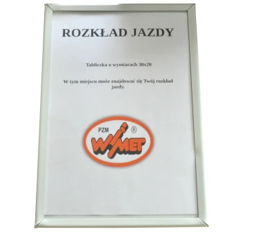 Tabliczka rozkład jazdy.