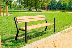 Ławka parkowa Warrior z podłokietnikiem