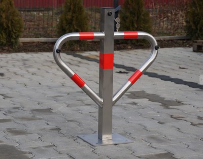blokada-parkingowa-trojkat-inox.jpg