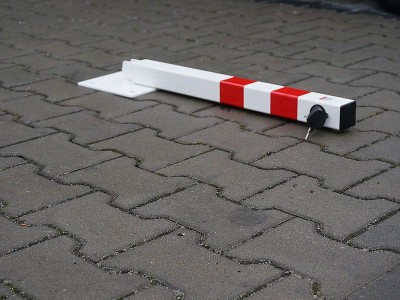 blokada-parkingowa-slupek (1).jpg