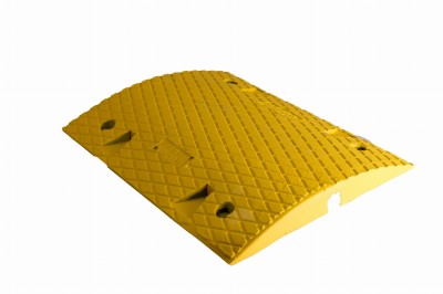 Próg podrzutowy z recyklingu 400mm.